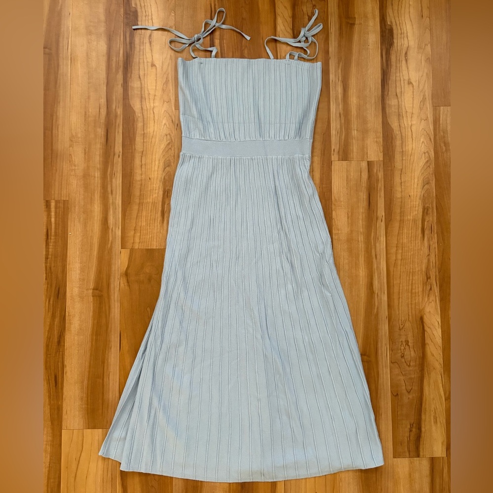 Elegant Blue Pleated Dress